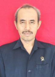 Drs. H. Imam Khusaini
(Hakim)